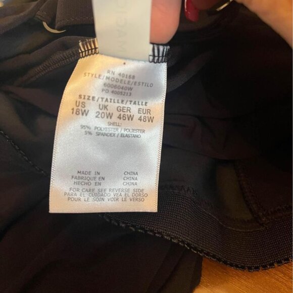 NWT Black Magicsuit Plus Size Surplice Underwire Side Tie Alex Tankini Top Sz 18 - Picture 6 of 8